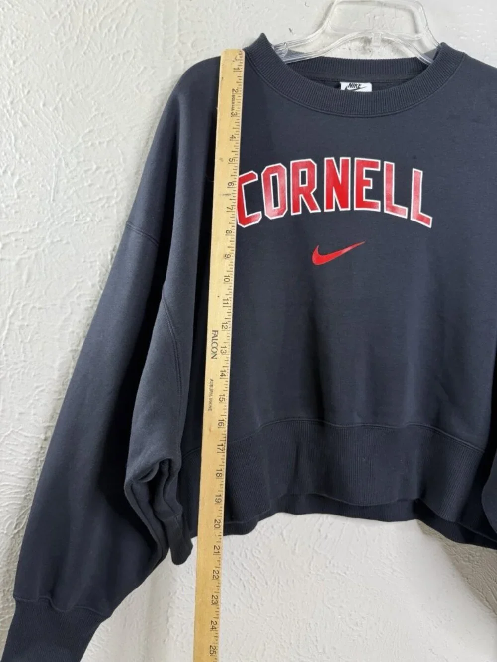 Nike XS Women Cornell Black Crop Fleece Sweatshirt Athleisure Soft Comfy EUC